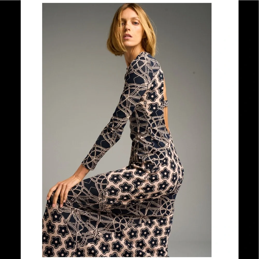 ZARA NWT LONG JACQUARD DRESS πΈ - Picture 5 of 10
